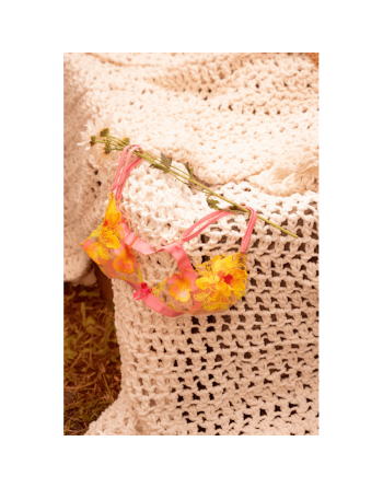 Ensemble lingerie rose et jaune en maille transparente brodée – Mapalé